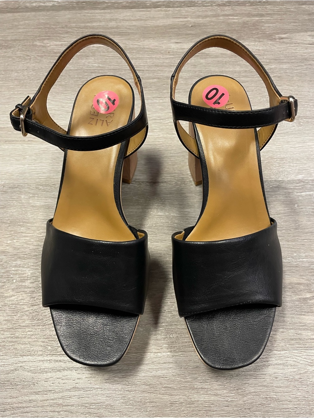 NWOT Naturalizer Lilly Black Platform Block Heel Sandals Size 10W